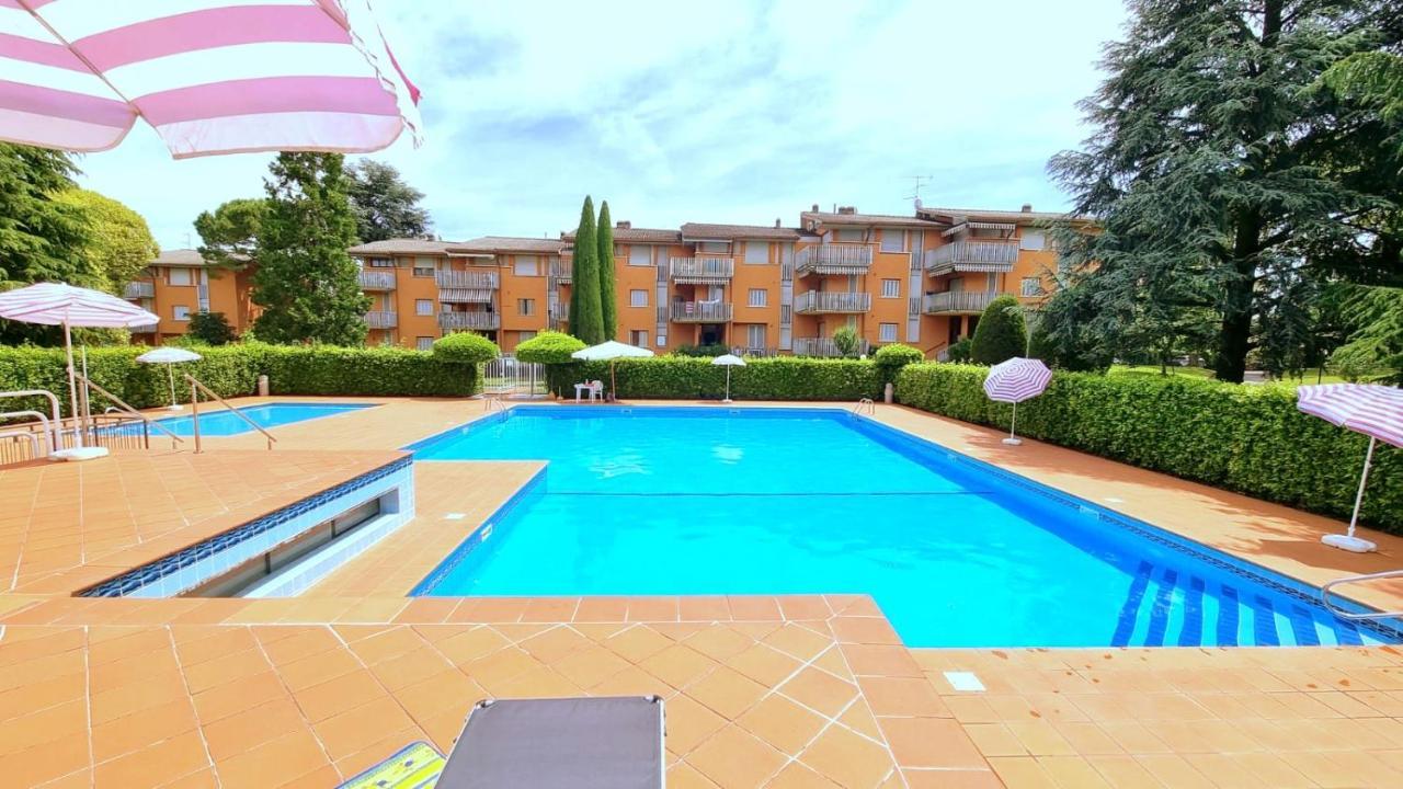 Appartamento Peschiera Peschiera del Garda Quarto foto